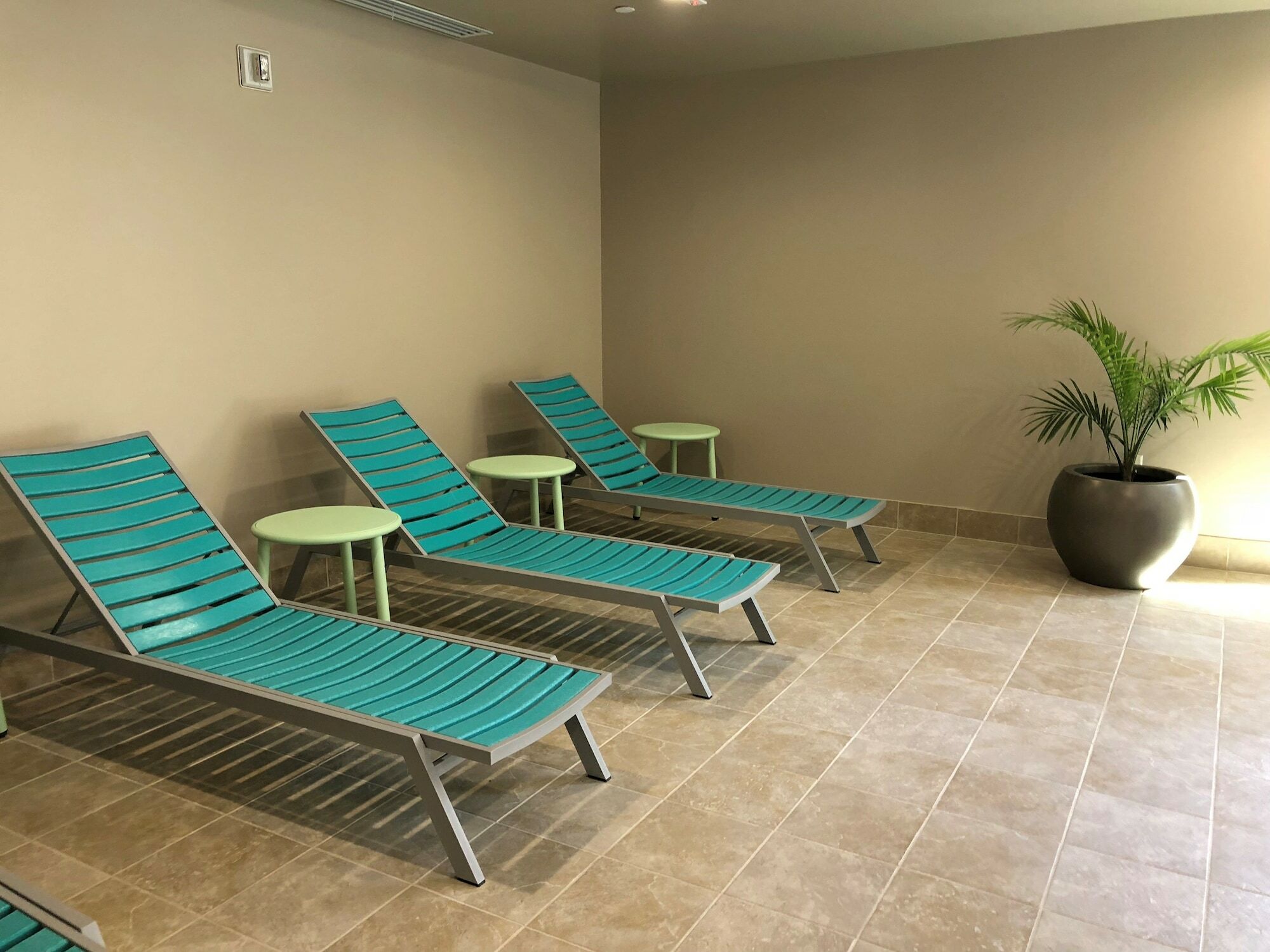 Home2 Suites By Hilton Fort Collins Exterior photo